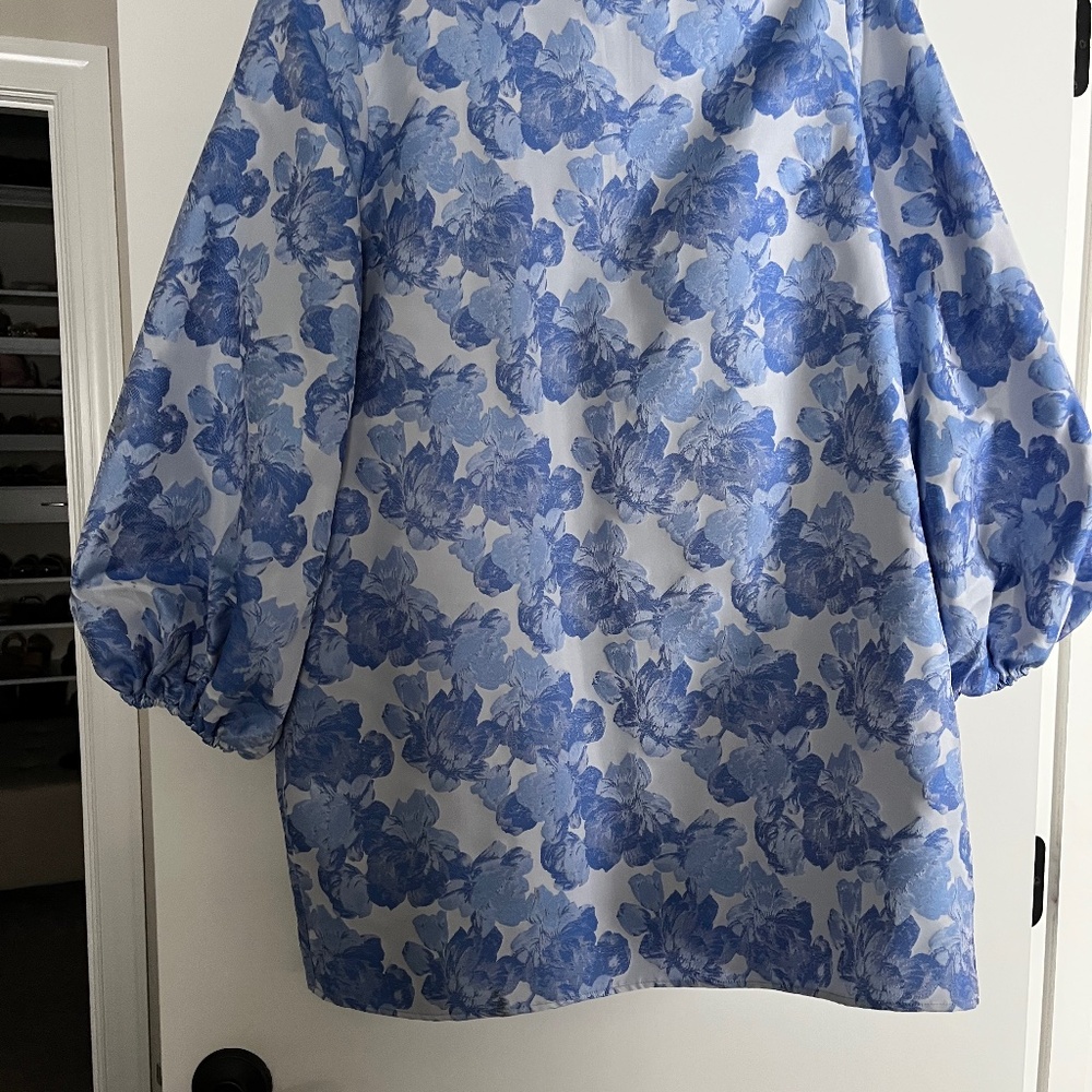 Blue Floral Puff-Sleeve Women's Dress - Like New!